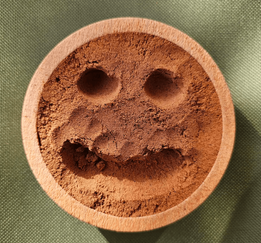 🌰 YENİBAHAR (Pimenta dioica) Kadim Uygarlıklardan Günümüze Tek Baharatta Dört Baharat Gücü